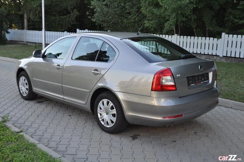 Second-hand Skoda Octavia 105 CP (77 kW) 2010 Maro Berlinǎ