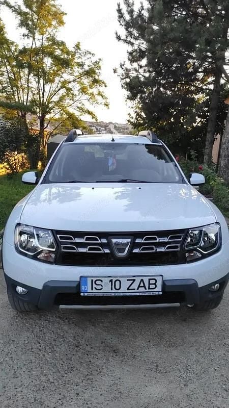 Utilizat 2015 Dacia Duster SUV | 8.000 EUR (Super Preț) - Imagine 1/4