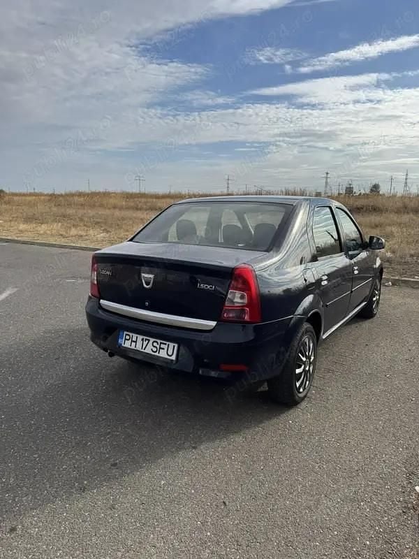 Albastru Utilizat 2011 Dacia Logan Lauréate Berlinǎ | 3.550 EUR (Puțin scump) - Imagine 1/4