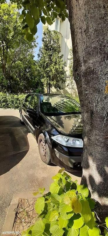 Culoarenegru Utilizat 2008 Renault Mégane III Berlinǎ | 2.750 EUR (Preț OK) - Imagine 1/4