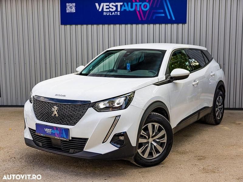 Culoarealb Utilizat 2020 Peugeot 2008 Allure SUV | 12.199 EUR (Preț OK) - Imagine 1/4