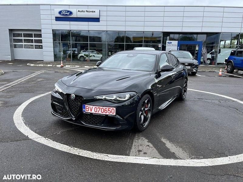 Culoarenegru Nouă 2024 Alfa Romeo Giulia Quadrifoglio Berlinǎ | 90.750 EUR - Imagine 1/4