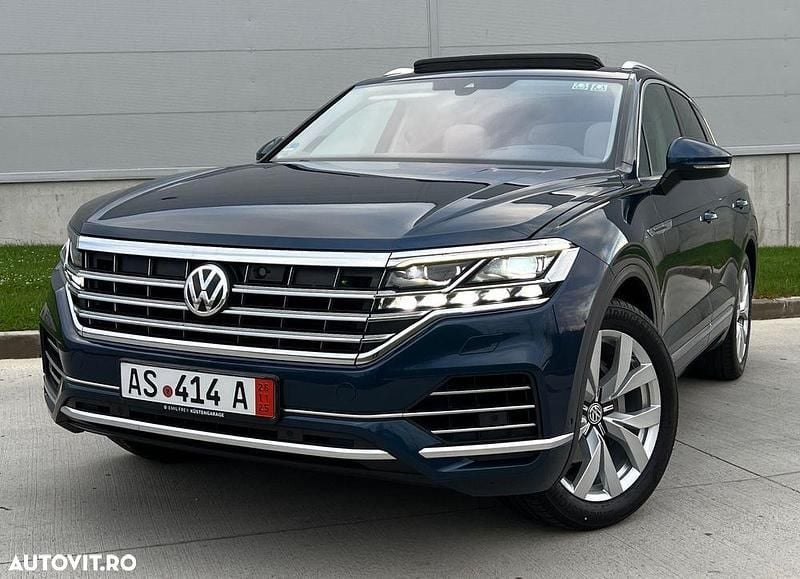 Culoarealbastru Utilizat 2019 VW Touareg Atmosphere SUV | 29.990 EUR (Super Preț) - Imagine 1/4