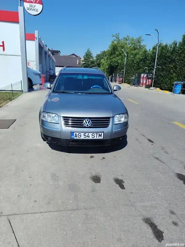 Argintiu Utilizat 2005 VW Passat Break | 1.800 EUR (Preț OK) - Imagine 1/4