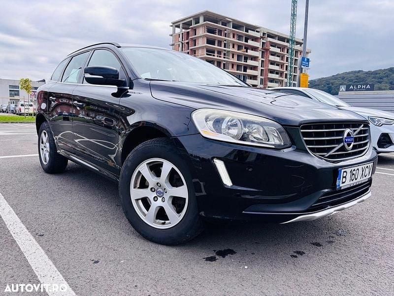 Negru Utilizat 2014 Volvo XC60 Momentum SUV | 10.500 EUR (Preț bun) - Imagine 1/4