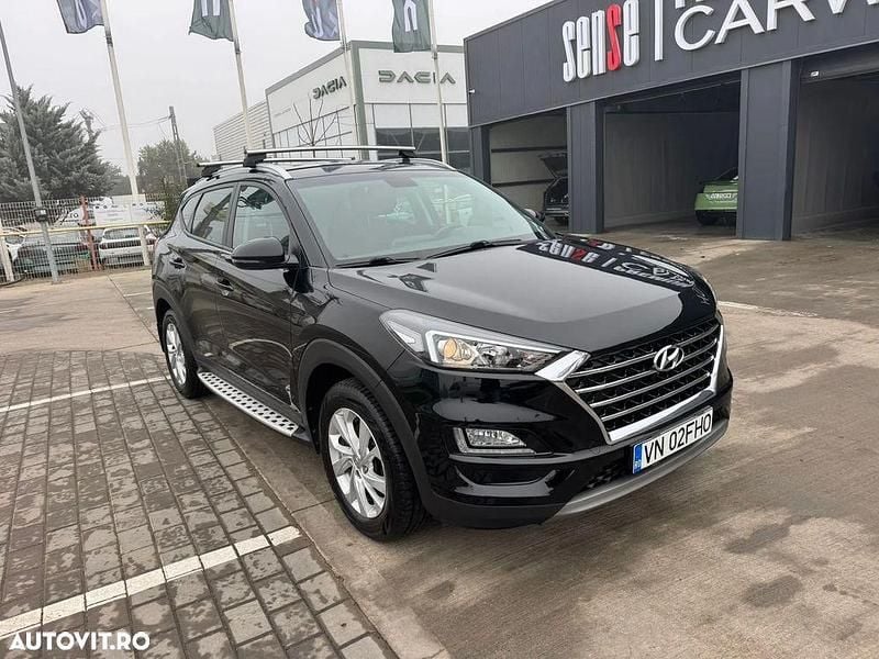 Culoarenegru Utilizat 2019 Hyundai Tucson Style SUV | 16.900 EUR (Preț bun) - Imagine 1/4