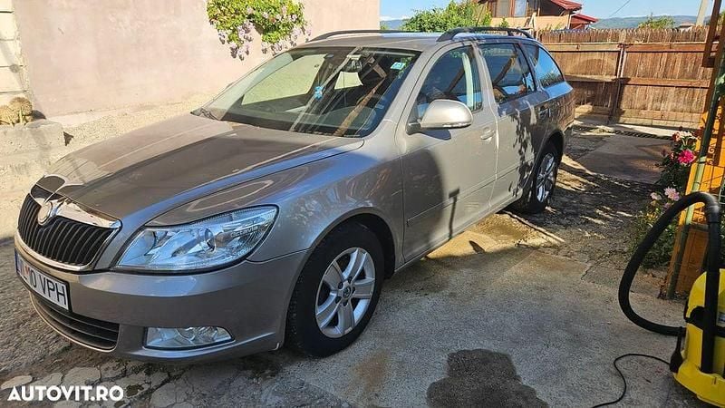 Culoaremaro Utilizat 2010 Skoda Octavia GreenLine Break | 5.000 EUR (Preț OK) - Imagine 1/4