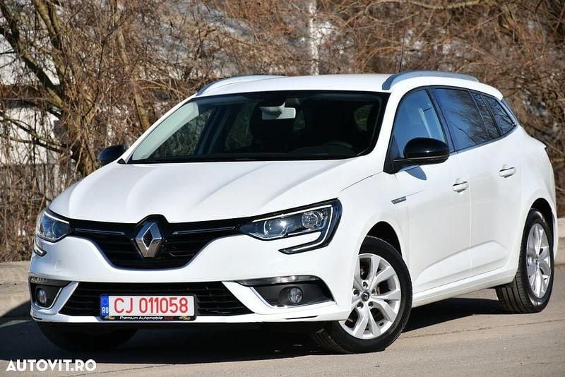 Second-hand Renault Mégane GrandTour Expression 85 CP (62 kW) 2019 Culoarealb Break
