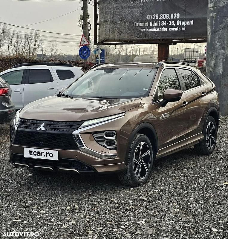 Culoaremaro Utilizat 2022 Mitsubishi Eclipse Cross Select SUV | 20.899 EUR (Preț OK) - Imagine 1/4
