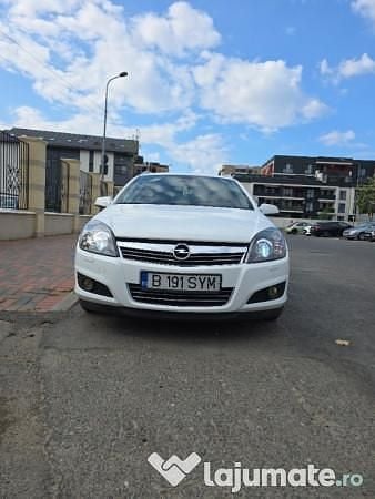 Utilizat 2008 Opel Astra Break | 1.500 EUR (Preț bun) - Imagine 1/4