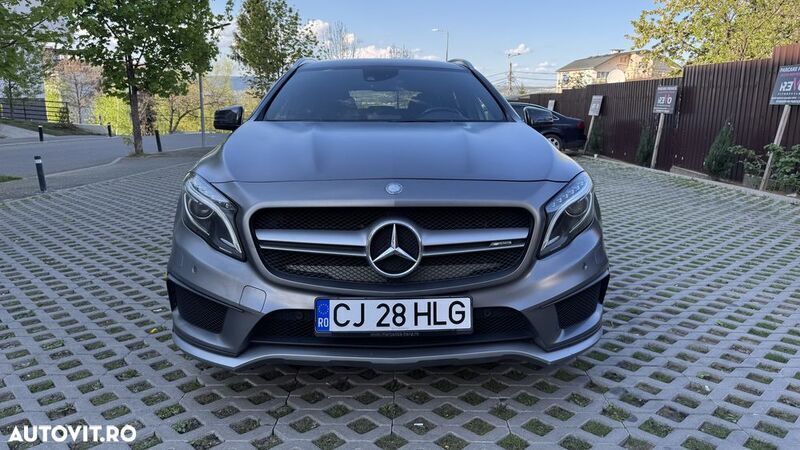 Gri Utilizat 2014 Mercedes GLA45 AMG AMG SUV | 19.700 EUR - Imagine 1/4