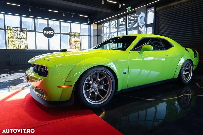 Culoareverde Utilizat 2023 Dodge Challenger Coupe | 75.020 EUR - Imagine 1/4