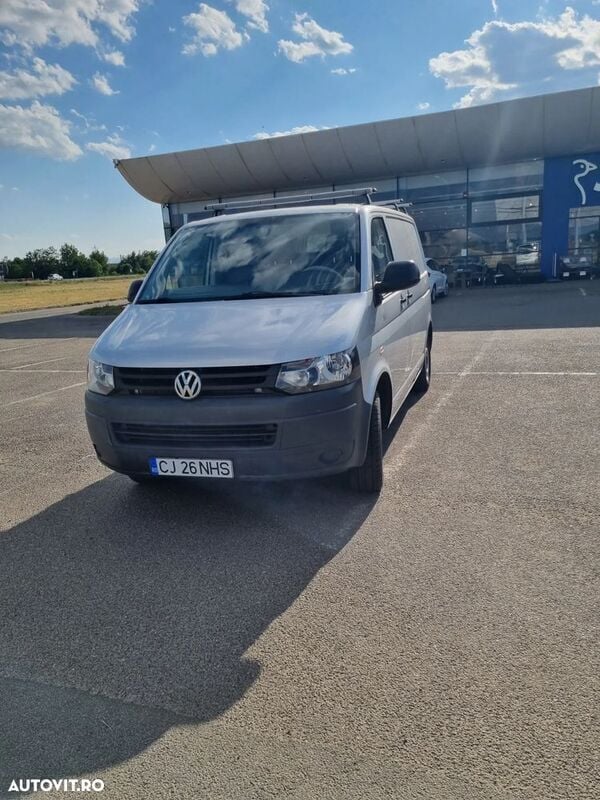 Gri Utilizat 2012 VW T5 Van | 8.600 EUR (Super Preț) - Imagine 1/4