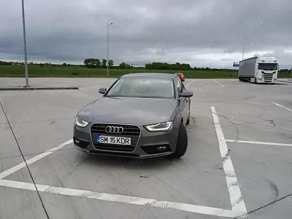 Utilizat 2013 Audi A4 Berlinǎ | 8.400 EUR (Preț OK) - Imagine 1/4