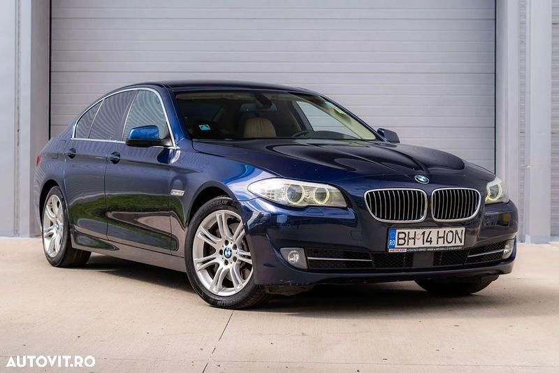 Culoarealbastru Utilizat 2011 BMW 525 Comfort Edition Berlinǎ | 11.990 EUR (Scump) - Imagine 1/4