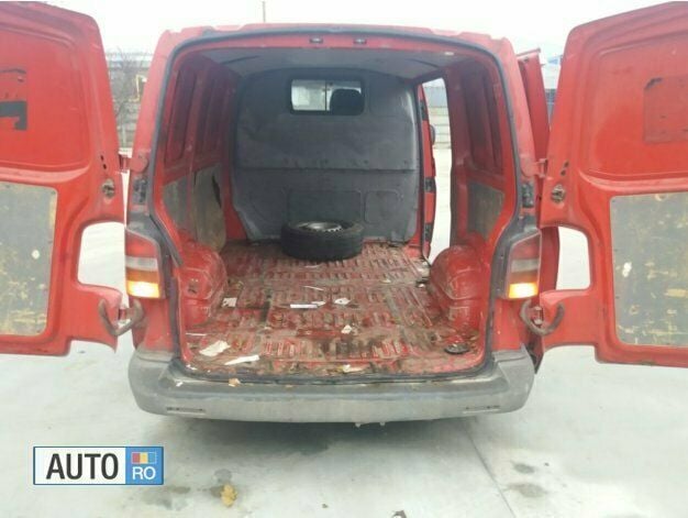 Utilizat 2004 VW T5 Van | 2.000 EUR - Imagine 1/3