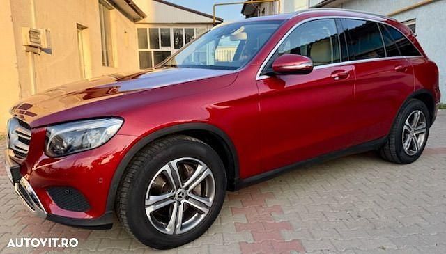 Culoarerosu Utilizat 2017 Mercedes GLC250 SUV | 35.900 EUR - Imagine 1/4