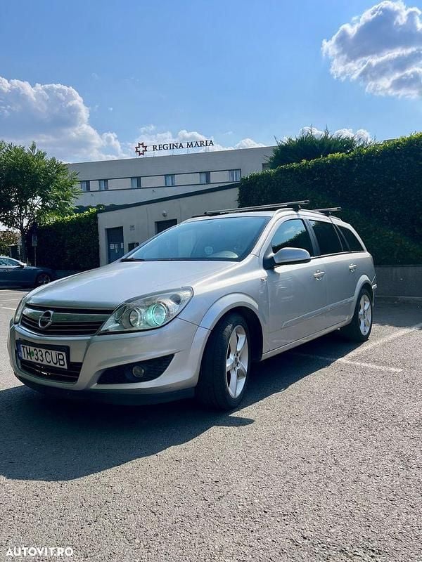 Gri Utilizat 2007 Opel Astra Cosmo Break | 2.100 EUR (Preț OK) - Imagine 1/4