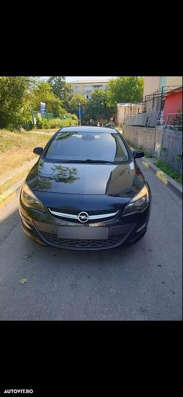 Second-hand Opel Astra Selection 115 CP (84 kW) 2016 Culoarenegru Berlinǎ