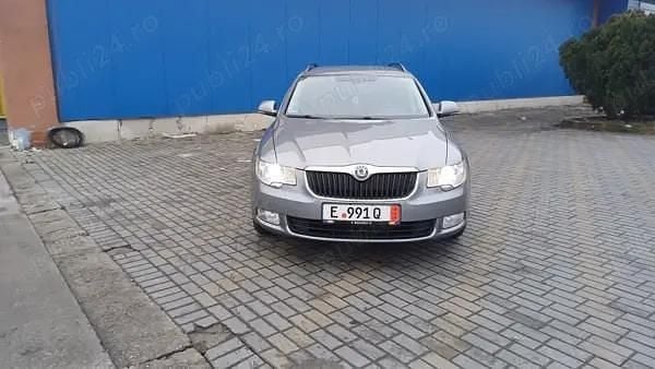 Second-hand 2012 Skoda Superb Break | 6.290 EUR (Preț OK) - Imagine 1/4
