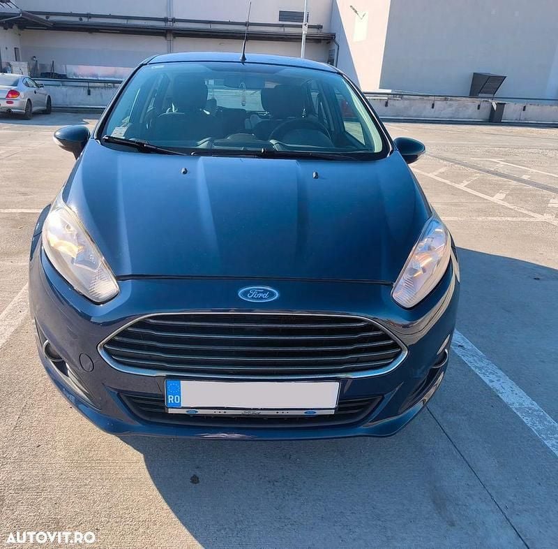 Culoarealbastru Utilizat 2015 Ford Fiesta | 4.850 EUR (Preț OK) - Imagine 1/4