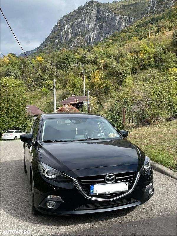 Second-hand Mazda 3 150 CP (110 kW) 2014 Culoarenegru Hatchback