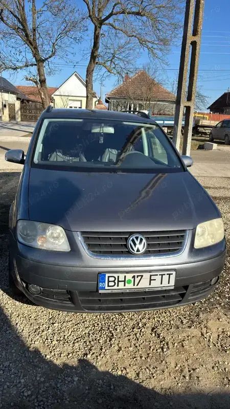 Gri Utilizat 2005 VW Touran Monovolum | 2.300 EUR (Preț OK) - Imagine 1/4
