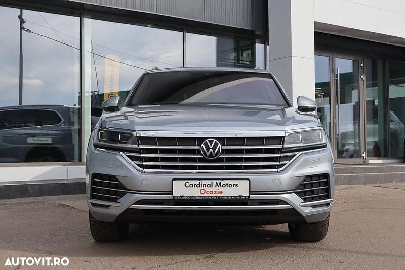 Second-hand VW Touareg Elegance 286 CP (210 kW) 2022 Culoaregri SUV
