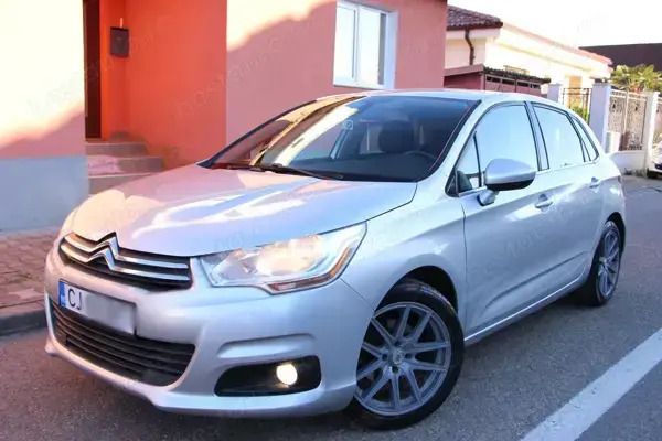 Gri Utilizat 2010 Citroën C4 Hatchback | 3.950 EUR (Scump) - Imagine 1/4