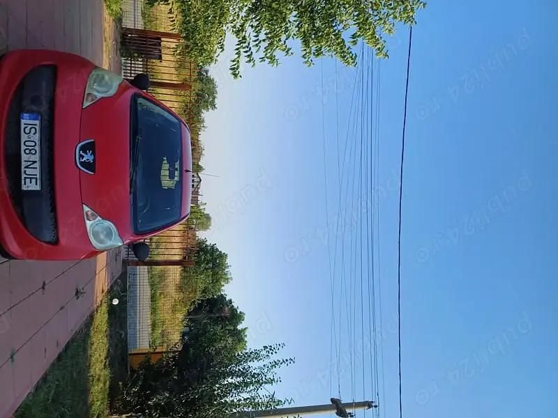 Utilizat 2009 Peugeot 107 Hatchback | 2.500 EUR - Imagine 1/2