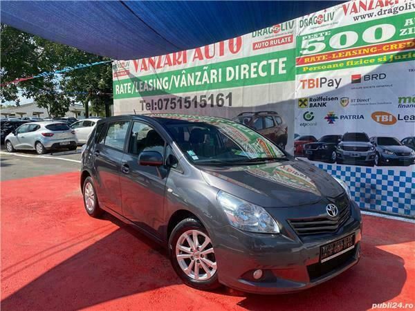 Gri Utilizat 2011 Toyota Verso Monovolum | 6.999 EUR - Imagine 1/4