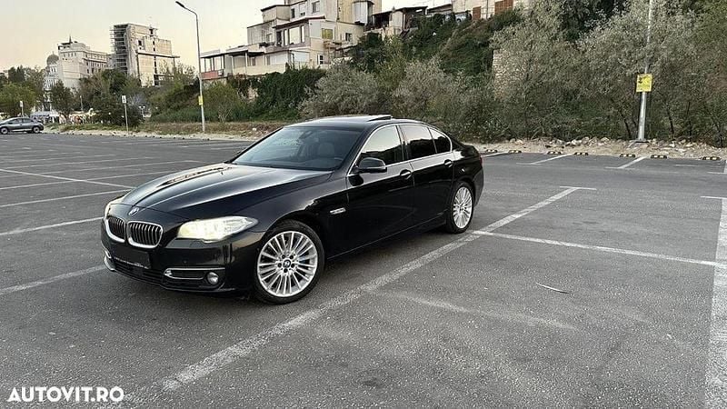 Culoarenegru Utilizat 2015 BMW 530 Comfort Edition Berlinǎ | 16.500 EUR (Puțin scump) - Imagine 1/4