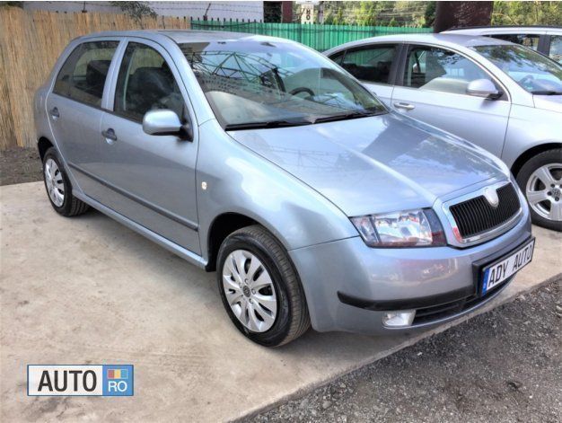 Albastru Utilizat 2004 Skoda Fabia | 1.799 EUR (Preț OK) - Imagine 1/4