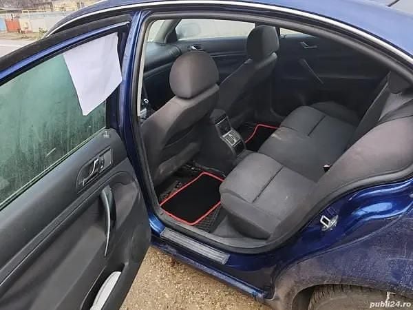 Second-hand Skoda Superb 131 CP (96 kW) 2007 Albastru Berlinǎ