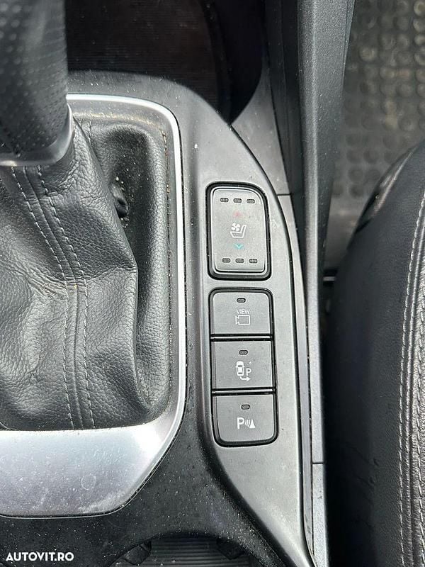 Second-hand Hyundai Santa Fe 200 CP (147 kW) 2016 Culoaregri SUV