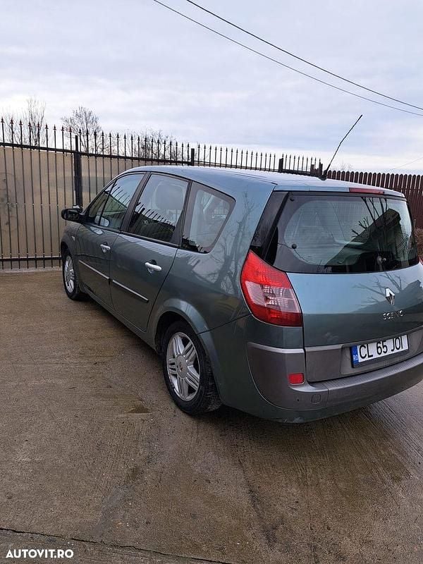 Second-hand Renault Scénic II Privilege 120 CP (88 kW) 2004 Culoareverde Monovolum