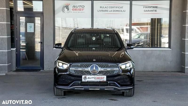 Second-hand Mercedes GLC300 AMG line 245 CP (180 kW) 2021 Culoarenegru SUV