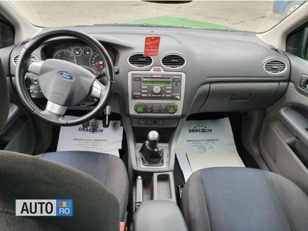 Argintiu Utilizat 2005 Ford Focus Berlinǎ | 2.499 EUR (Preț OK) - Imagine 1/4