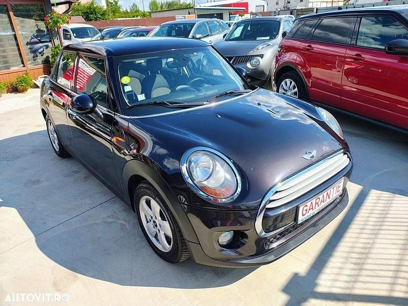 Maro Utilizat 2015 Mini Cooper D Hatchback | 6.999 EUR - Imagine 1/4