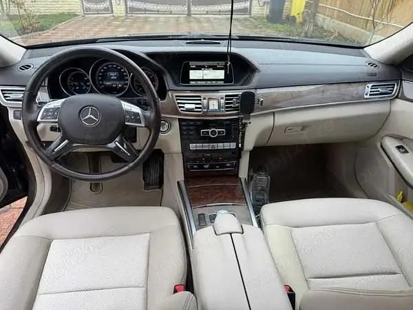 Second-hand Mercedes E250 Elegance 204 CP (150 kW) 2013 Berlinǎ