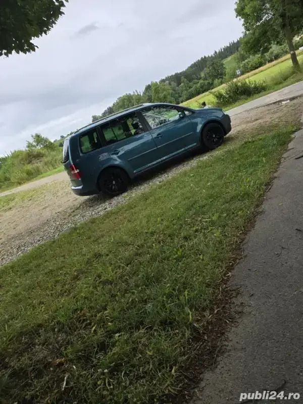 Second-hand VW Touran 140 CP (102 kW) 2005 Monovolum