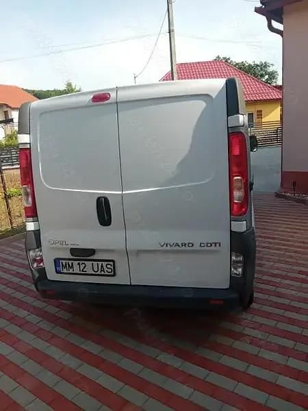 Utilizat 2011 Opel Vivaro Van | 5.700 EUR (Super Preț) - Imagine 1/4