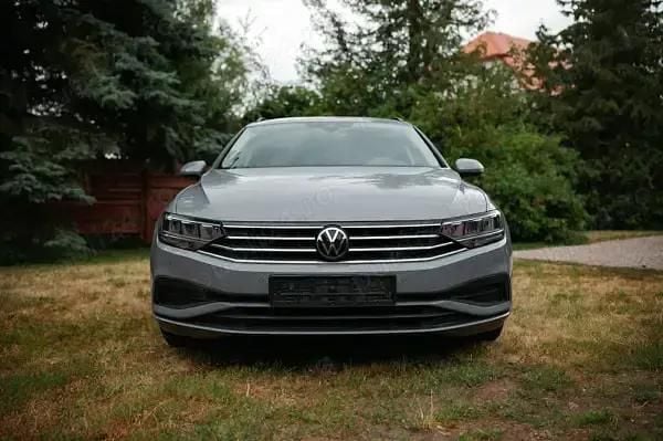 Gri Utilizat 2023 VW Passat Break | 25.000 EUR (Puțin scump) - Imagine 1/4
