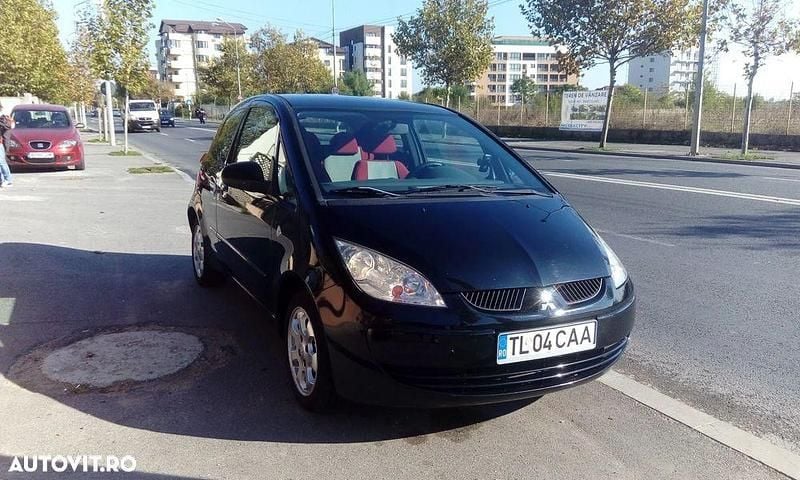 Culoarenegru Utilizat 2006 Mitsubishi Colt Invite Hatchback | 2.300 EUR (Preț bun) - Imagine 1/4