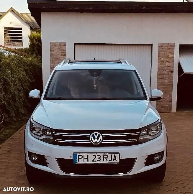Culoarealb Utilizat 2015 VW Tiguan Sportline SUV | 12.650 EUR (Preț bun) - Imagine 1/4