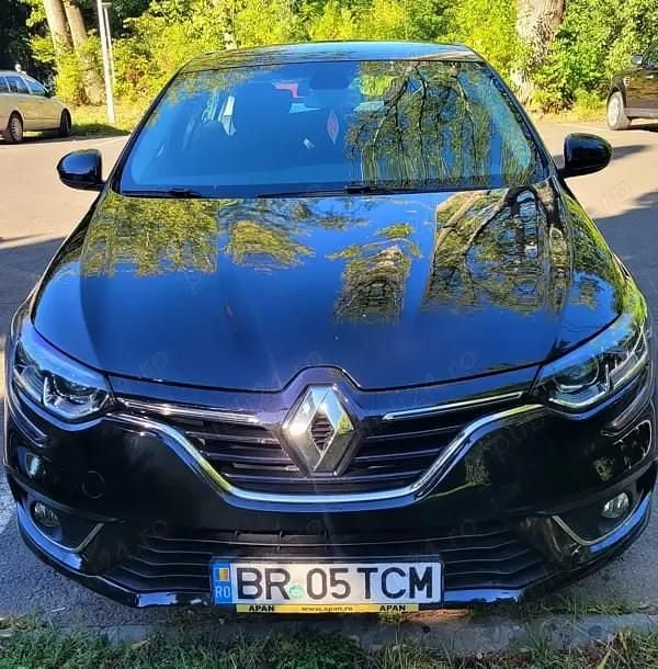 Negru Utilizat 2020 Renault Mégane IV Berlinǎ | 11.800 EUR (Preț OK) - Imagine 1/4