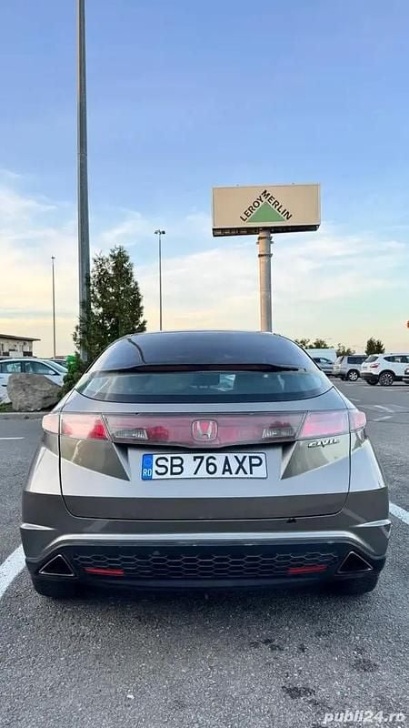 Utilizat 2007 Honda Civic Hatchback | 1.800 EUR (Preț OK) - Imagine 1/4