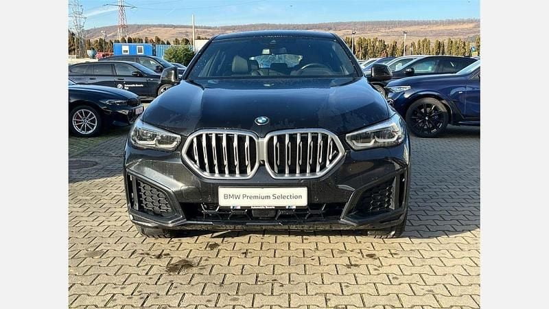 Second-hand BMW X6 Sport Line 286 CP (210 kW) 2022 Negru sapphire metalizat SUV
