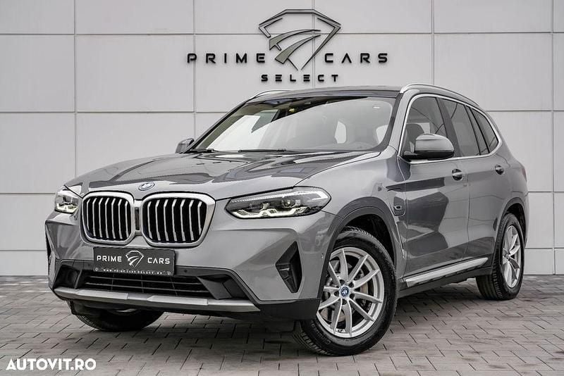 Gri Utilizat 2022 BMW X3 Advantage SUV | 30.976 EUR (Preț bun) - Imagine 1/4