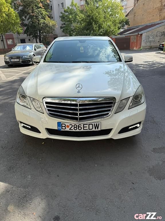 Second-hand Mercedes E250 2009 Berlinǎ
